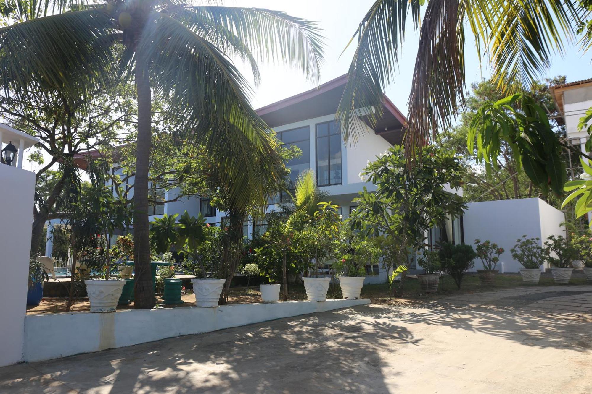 Amanda Beach Resort Passikudah 외부 사진